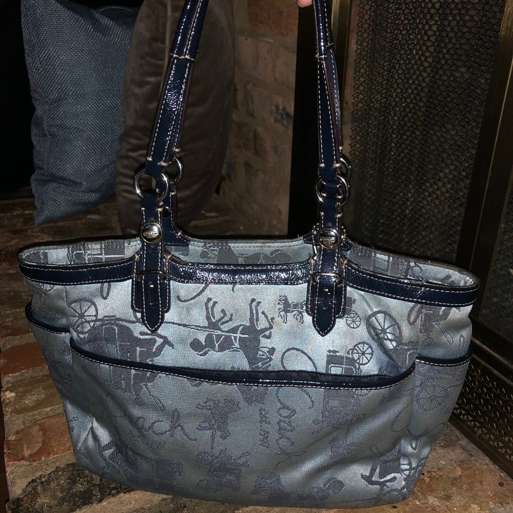 Coach shoulder bag